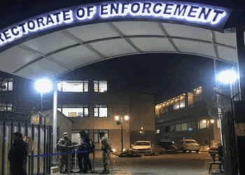 നിലയ്ക്കൽ-അന്നദാന-ക്രമക്കേട്-കേസ്:-ദേവസ്വം-ബോർഡ്-മുൻ-അഡ്മിനിസ്‌ട്രേറ്റീവ്-ഓഫീസറുടെയും-ഭാര്യയുടെയും-40.48-ലക്ഷം-രൂപയുടെ-സ്വത്തു-വകകൾ-കണ്ടുകെട്ടി