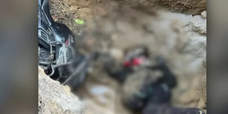 നിർമ്മാണ-പ്രവർത്തനങ്ങൾക്കായി-എടുത്ത-കുഴിയിലേക്ക്-ബൈക്ക്-മറിഞ്ഞു;-ഡൽഹിയിൽ-യുവാവ്-മരിച്ചു