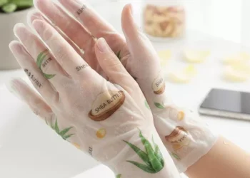 പ്രായം-കൈകളിൽ-അറിയാതിരിക്കാൻ;-ഹാൻഡ്-മാസ്കുകൾ-ഉപയോഗിക്കേണ്ടത്-എങ്ങനെ?