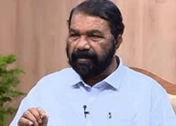 ‘പിണറായി-വിജയൻ-ഫസ്റ്റ്-ക്ലാസ്-മത്സ്യം-മാത്രമേ-കഴിക്കുകയുള്ളൂ,-ഒരിക്കൽ-മീൻ-ഇഷ്ടപ്പെടാത്ത-കാരണത്താൽ-ഭക്ഷണം-കഴിക്കാതെ-എഴുന്നേറ്റു-പോയിട്ടുണ്ടെ‘ന്ന-സി-ദിവാകരന്റെ-പരാമർശത്തിന്-മറുപടിയേകി-വി.-ശിവൻകുട്ടി