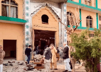 ഇസ്ലാമാബാദ്-ചാവേർ-ആക്രമണം:-അഫ്​ഗാൻ-സ്വദേശിയായ-സൂത്രധാരനും-നാല്-സഹായികളും-പിടിയിലായെന്ന്-പാക്-മന്ത്രി-മുഹ്‌സിൻ-നഖ്‌വി-;-പ്രതികൾക്ക്-‘ദായിശു’മായി-ബന്ധമെന്നും-മന്ത്രി