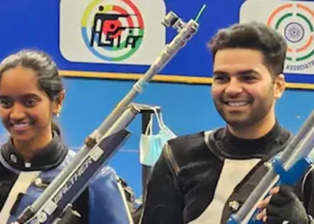 ലോക-റിക്കാര്‍ഡ്-നേട്ടവുമായി-ഭാരത-ഷൂട്ടിങ്-മിക്‌സഡ്-ടീം