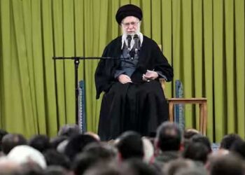 37-വർഷത്തിനിടെ-ഇത്-ആദ്യം….വ്യോമസേനാ-യോഗം-ഒഴിവാക്കി-ഖാമേനി,-ഇറാൻ-പരമോന്നത-നേതാവിന്റെ-പുതിയ-നീക്കം-അമേരിക്കയുമായുള്ള-സംഘർഷം-ശക്തമാകുന്നതിനിടെ…-ലക്ഷ്യം-പ്രതീകാത്മക-ശക്തി-പ്രദർശനങ്ങൾക്ക്-പകരം-തന്ത്രപരമായ-നിയന്ത്രണം?…