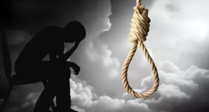 ആദ്യ-ഭാര്യയുമായി-പിരിഞ്ഞ്-മറ്റൊരു-സ്ത്രീയുമായി-ലിവ്-ഇന്‍-ബന്ധത്തിലായി,-കാലൊടിഞ്ഞ്-കിടപ്പിലായപ്പോള്‍-രണ്ടാം-ഭാര്യയും-ഉപേക്ഷിച്ചു,-സുഹൃത്തിന്-വീഡിയോ-അയച്ച-ശേഷം-ആത്മഹത്യ-ചെയ്ത്-ഹോട്ടല്‍-ഉടമ