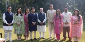 അർജുൻ-ടെണ്ടുൽക്കറുടെയും-സാനിയയുടെയും-വിവാഹം-:-സച്ചിനും-കുടുംബവും-പ്രധാനമന്ത്രി-മോദിയെ-നേരിൽ-കണ്ട്-വിവാഹത്തിന്-ക്ഷണിച്ചു