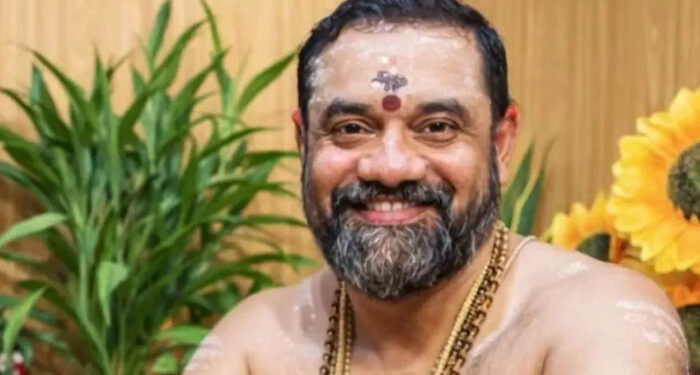 പോക്സോ-കേസില്‍-മുരാരി-തന്ത്രിയുടെ-വാദം-വ്യാജം,-പെണ്‍കുട്ടിയുടെ-തല-പിടിച്ച്-ഭിത്തിയില്‍-ഇടിച്ചു,-തലയിലും-കഴുത്തിലും-മാരക-മുറിവുകള്‍,-തറയില്‍-ചോരപ്പാടുകളും,-പെണ്‍കുട്ടി-നേരിടേണ്ടി-വന്നത്-ക്രൂര-മര്‍ദനം,-മുരാരിക്കെതിരെ-കൂടുതല്‍-വകുപ്പുകള്‍-ചേര്‍ക്കും