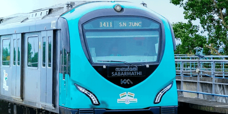 ദേശീയ-പണിമുടക്ക്-ദിവസവും-സര്‍വീസ്-നടത്തുമെന്ന്-കൊച്ചി-മെട്രോ.!