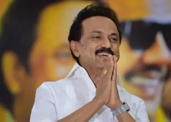 സ്റ്റാലിന്റെ-‘മാസ്റ്റർ-സ്ട്രോക്ക്’!-തമിഴ്നാട്ടിലെ-കോടിക്കണക്കിന്-സ്ത്രീകൾക്ക്-5,000-രൂപ-വീതം-കൈമാറി