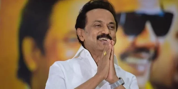 സ്റ്റാലിന്റെ-‘മാസ്റ്റർ-സ്ട്രോക്ക്’!-തമിഴ്നാട്ടിലെ-കോടിക്കണക്കിന്-സ്ത്രീകൾക്ക്-5,000-രൂപ-വീതം-കൈമാറി