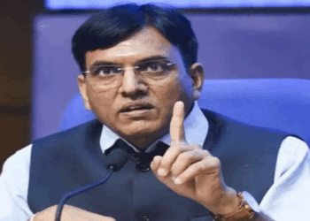 കേരളത്തിൽ-ഇഎസ്ഐ-മെഡിക്കൽ-കോളേജ്-ആരംഭിക്കുന്നതിന്-തടസ്സം-സംസ്ഥാന-സർക്കാർതന്നെയെന്ന്-കേന്ദ്രമന്ത്രി-മൻസുഖ്-മാണ്ഡവ്യ;-‘മെഡിക്കൽ-കോളേജ്-തുടങ്ങുന്നതിനായി-പ്രേമചന്ദ്രൻ-എം.പി-പ്രധാനമന്ത്രിയെയും-കേന്ദ്ര-ആരോഗ്യ-മന്ത്രാലയത്തെയും-സമീപിച്ചിരുന്നു,-എന്നാൽ-സംസ്ഥാന-സർക്കാർ-ഒരു-താല്പ്പര്യവും-കാണിക്കുന്നില്ല’