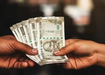 സഹകരണ-ബാങ്കുകൾക്ക്-പണം-നൽകുന്നത്-വൈകിപ്പിക്കാനാവില്ല;-ഉപഭോക്തൃ-കമ്മീഷന്റെ-സുപ്രധാന-വിധി