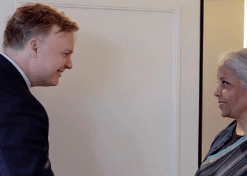 രണ്ടു-ദിവസത്തെ-സന്ദർശനത്തിനായി-നിർമ്മലാ-സീതാരാമൻ-നോർവെയിലെത്തി;-ഇരുരാജ്യങ്ങളുടെ-സാമ്പത്തീക-സഹകരണം-ശക്തിപ്പെടുത്താനുള്ള-സാധ്യതകൾ-ചർച്ച-ചെയ്യും