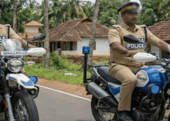 കേരളാ-പോലീസിന്റെ-ലുക്ക്-മാറും;-വന്നു-പുത്തൻ-വണ്ടികൾ,-ഹീറോ-എക്സ്-പൾസ്,-ഥാർ,-ഗൂർഖ,-ട്രാവലർ,ബൊലേറോ,സ്കോർപ്പിയോ