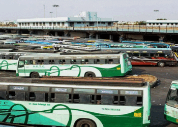 വാഹനാപകടത്തിൽ-മരിച്ച-വ്യക്തിയുടെ-കുടുംബത്തിന്-നഷ്ടപരിഹാരം-നൽകിയില്ല;-തമിഴ്‌നാട്-സ്റ്റേറ്റ്-എക്‌സ്‌പ്രസ്-ട്രാൻസ്‌പോർട്ട്-കോർപ്പറേഷന്റെ-ബാങ്ക്-അക്കൗണ്ട്-മരവിപ്പിച്ച്-കോടതി