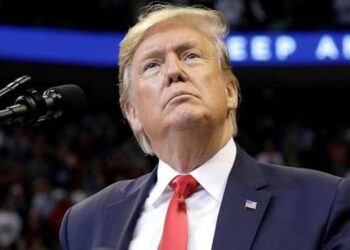 ട്രംപിന്റെ-വസതിയിൽ-അതിക്രമിച്ച്-കയറാൻ-ശ്രമം,-കൈയിൽ-ഷോട്ട്ഗണ്ണും-ഇന്ധനം-നിറച്ച-കാൻഡും!!-യുവാവിനെ-വെടിവെച്ച്-കൊലപ്പെടുത്തി-യുഎസ്-രഹസ്യാന്വേഷണ-വിഭാഗം-ഉദ്യോഗസ്ഥർ,