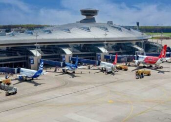 ഒരു-മണിക്കൂറിനുള്ളിൽ-റഷ്യ-വെടിവെച്ചിട്ടത്-11-യുക്രെയ്ൻ-ഡ്രോണുകൾ!!-മോസ്കോയിലെ-നാല്-അന്താരാഷ്ട്ര-വിമാനത്താവളങ്ങൾ-അടച്ചു,-യുക്രൈൻ-ഡ്രോൺ-ആക്രമണം-തുടർക്കഥയാക്കുകയാണ്-റഷ്യ…-മറുപണി-കൊടുത്ത്-റഷ്യയും-യുക്രെയ്ൻ-നഗരങ്ങളിലേക്ക്-മിസൈലുകളും-ഡ്രോണുകളും-ഉപയോഗിച്ച്-വ്യാപക-ആക്രമണം