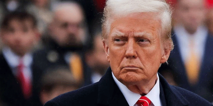 ട്രംപിന്റെ-തീരുവ-തീരുമാനത്തിൽ-ആടിയുലഞ്ഞ്-ആഗോളവിപണി;-സ്വർണം,-വെള്ളി-ഉയരും;-ഇന്ത്യയുടെ-കയറ്റുമതി-മേഖലയ്ക്കും-വെല്ലുവിളി