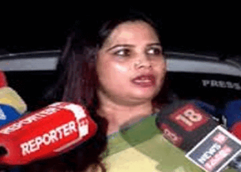 ‘ഞാനും-കുടുംബവും-ആത്മഹത്യയുടെ-വക്കിൽ,-നീതിയും-സംരക്ഷണവും-വേണം’;-രാഹുൽ-മാങ്കൂട്ടത്തിലിന്റെ-അനുയായികൾക്കെതിരെ-മാനനഷ്ടത്തിനും-പീഡനത്തിനും-സൈബർ-ആക്രമണത്തിനും-മുഖ്യമന്ത്രിയ്ക്ക്-പരാതി-നൽകി-എംഎ-ഷഹനാസ്