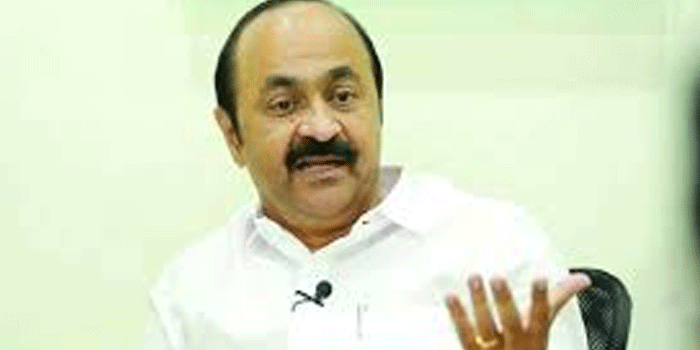 ‘ജീവനക്കാരുടെ-ശമ്പളം-നൽകുന്ന-സ്പാർക്കിൽനിന്ന്-മുഖ്യമന്ത്രിയുടെ-ഓഫീസിലെ-സോഷ്യൽ-മീഡിയ-വിഭാഗമാണ്-ഡാറ്റാ-മോഷണം-നടത്തിയെന്ന-ആരോപണവുമായി-പ്രതിപക്ഷ-നേതാവ്;-‘കേസെടുത്ത്-അന്വേഷിക്കണം-‘