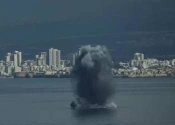 മുസന്ദം-കടലിൽ-എണ്ണടാങ്കറിന്-നേരെ-ആക്രമണം;-15-ഇന്ത്യക്കാരടക്കം-20-പേരെ-രക്ഷപ്പെടുത്തി