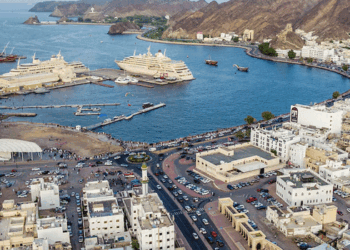 ഒമാന്-നേരെയും-തിരിഞ്ഞ്-ഇറാൻ;-പ്രധാന-വ്യാപാര-തുറമുഖമായ-ദുകമിൽ-ഡ്രോൺ-ആക്രമണം;-ഇന്ധന-ടാങ്കുകൾക്കരികെ-ഡ്രോൺ-അവശിഷ്ടങ്ങൾ-വീണു