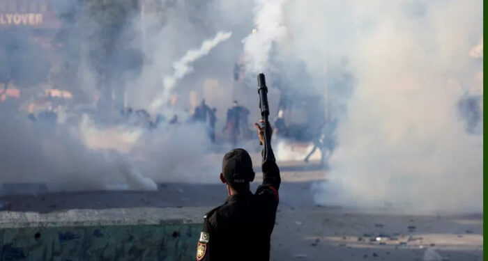 അമേരിക്കയെ-പിന്തുണയ്ക്കുന്നവർ-രാജ്യദ്രോഹികള്‍,-ഇസ്രയേലിനോട്-പ്രതികാരം-ചെയ്യണം,-കലാപഭൂമിയായി-പാകിസ്ഥാന്‍,-23-പേര്‍-കൊല്ലപ്പെട്ടു,-നിരവധിപേര്‍ക്ക്-പരിക്ക്,-കര്‍ഫ്യൂ-ഏര്‍പ്പെടുത്തി-ഭരണകൂടം