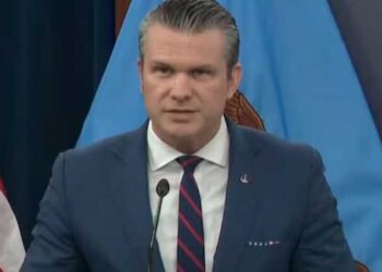 “യുദ്ധം-ആരംഭിച്ചത്-ഞങ്ങളല്ല,-പക്ഷെ-ഇറാന്റെ-47-വർഷത്തെ-യുദ്ധവെറിക്കു-ട്രംപ്-ചുവന്ന-വര-വരച്ചു!!-അമേരിക്കക്കാരെ-കൊല്ലുകയോ,-ഭീഷണിപ്പെടുത്തുകയോ-ചെയ്യുന്നവരെ-ഇതുപോലെ-മടിയില്ലാതെ-വേട്ടയാടും…-ഇത്-രാഷ്ട്രനിർമ്മാണത്തിനോ,-ജനാധിപത്യ-പ്രചാരണത്തിനോ-വേണ്ടിയുള്ള-യുദ്ധമല്ല,-ജയിക്കാൻ-വേണ്ടിയാണ്-ഞങ്ങൾ-പോരാടുന്നത്”-യുഎസ്-പ്രതിരോധ-സെക്രട്ടറി