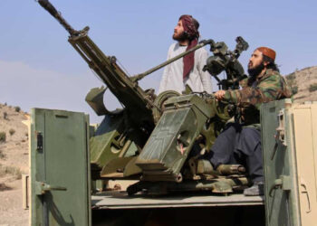 പാകിസ്ഥാന്-സൈനിക-താവളങ്ങള്-ആക്രമിച്ച്-താലിബാന്,-നിരവധി-പാക്-സൈനിക-പോസ്റ്റുകൾ-പിടിച്ചെടുത്തു,-അഞ്ചു-ദിവസത്തിനിടെ-കൊല്ലപ്പെട്ടത്-23ഓളം-പാക്-സൈനികര്