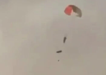 ഇറാന്റെ-മിസൈല്-ആക്രമണം-തടുക്കാന്-ശ്രമിക്കുന്നതിനിടെ-മൂന്ന്-അമേരിക്കൻ-യുദ്ധവിമാനങ്ങൾ-വെടിവെച്ചിട്ട്-കുവൈത്ത്,-ആറ്-സൈനികര്-പുറത്തേക്ക്-ചാടി-രക്ഷപ്പെട്ടു