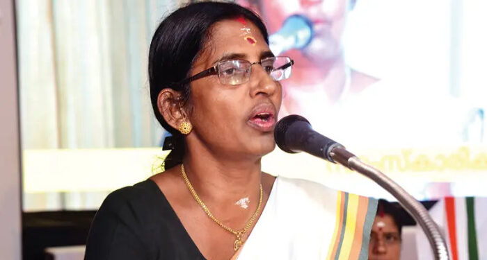 മതേരതനാകു-…-വൈറലാകു…-പള്ളിക്കു-മുന്നിൽ-മെയിന്-റോഡ്-പൊങ്കാലയിടാൻ-അനുവദിക്കുക,-വിശ്രമിക്കാനിത്തിരി-സൗകര്യം-കൊടുക്കുക.-എന്തൊക്കെ-ചീപ്പ്-ഷോകളാണ്,-മുട്ടുമ്പോൾ-കക്കൂസ്-കൊടുത്തതും-ചാനലിനു-മുന്നിൽ-ചായ-കൊടുത്തതുമല്ല-മതേതരത്വം,-വന്ദേ-മാതരം-ചൊല്ലുമോ?-തിരുപ്രം-കുണ്ട്രത്ത്-കാർത്തിക-ദീപം-കൊളുത്താമോ?-എന്നൊക്കെ-ചോദിച്ചാല്-ഇവരുടെ-മുഖംമൂടി-അഴിഞ്ഞുവീഴും-പരിഹാസവുമായി-ശശികല