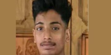 മരക്കഷ്ണംകൊണ്ട്-തലയ്ക്കിട്ടടിച്ചു,-നിലത്തിട്ട്-ചവിട്ടിക്കൂട്ടി…-നടന്നു-പോകുമ്പോൾ-വഴിതടസപ്പെടുത്തിയെന്നാരോപിച്ച്-ക്ഷേത്ര-ഉത്സവത്തിനിടെ-വിദ്യാർഥിക്കിട്ട്-മദ്യപസംഘത്തിന്റെ-ക്രൂര-മർദനം,-​പരുക്കേറ്റ-അടൂർ-ഗവ.-പോളിടെക്‌നിക്ക്-കോളേജ്-വിദ്യാർഥി-​ഗുരുതരാവസ്ഥയിൽ