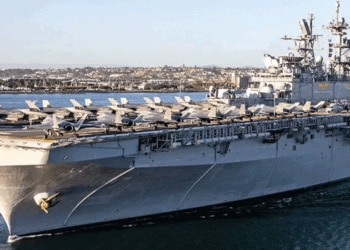 ‘അമേരിക്കയിത്-എന്തിനുള്ള-പുറപ്പാടാണ്?-‘-കരുത്തുറ്റ-ആക്രമണ-കപ്പൽ-യുഎസ്എസ്-ട്രിപ്പോളി-പശ്ചിമേഷ്യയിലേയ്ക്ക്;-2,200-സൈനികരും!