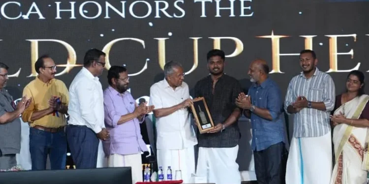 കേരളത്തിന്റെ-കായിക-മുന്നേറ്റത്തിനുള്ള-സംഭാവനയാണ്-കെസിഎ-മംഗലപുരം-ക്രിക്കറ്റ്-ഗ്രൗണ്ടെന്ന്-മുഖ്യമന്ത്രി-,-സഞ്ജു-സാംസണിന്-കെസി.എയുടെ-സ്‌നേഹാദരം