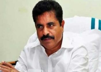 ഇനി-അഥവാ-ബിരിയാണി-കിട്ടിയാലോ?-‘കോന്നിയിൽ-കൂടുതൽ-ശ്രദ്ധ-നൽകണമെന്നത്-പാർട്ടിയാണ്-എന്നോട്-ആവശ്യപ്പെട്ടത്,-കോന്നിയിൽ-മത്സരിക്കാൻ-അവസരം-ലഭിക്കാതിരുന്നത്-നിങ്ങളിൽ-നിരാശ-ഉണ്ടാക്കുന്നുണ്ടെന്ന്-ഞാൻ-ആഴത്തിൽ-മനസിലാക്കുന്നു…-എന്റെ-പ്രിയപ്പെട്ടവർ-ഒരു-കാര്യം-മനസിലാക്കുക,-പാർട്ടി-എടുക്കുന്ന-തീരുമാനത്തിനൊപ്പം-നിൽക്കേണ്ടത്-നമ്മുടെ-കടമയാണ്’…-ഫേസ്ബുക്ക്-പോസ്റ്റ്-പിൻവലിച്ച്-അടൂർ-പ്രകാശ്