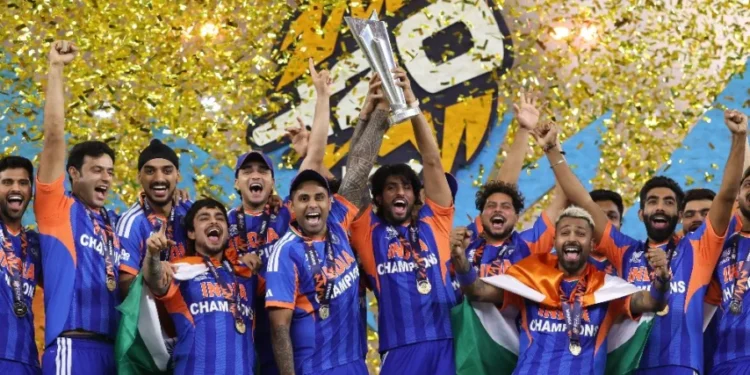 മൂന്നാം-t20-കിരീടം,-കീരീടം-നിലനിര്ത്തുന്ന-ആദ്യ-രാജ്യം;-ഇന്ത്യൻ-ക്രിക്കറ്റ്-ചരിത്രത്തിൽ-പുതിയ-സ്വർണാധ്യായം