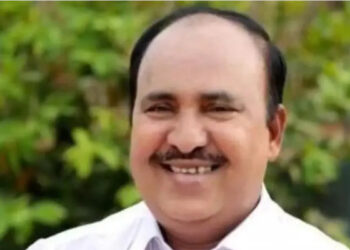 തനിക്ക്-മുന്നേ-ഉണ്ടായിരുന്ന-ഐഎൻടിയുസി-സംസ്ഥാന-അധ്യക്ഷൻമാരെല്ലാം-തെരഞ്ഞെടുപ്പിൽ-മത്സരിച്ചിട്ടുണ്ട്,-തന്റെ-പേര്-വെട്ടിയോ-ഇല്ലയോ-എന്ന്-അറിയില്ല.-പാര്‍ട്ടിക്കകത്ത്-എന്തും-പറയാം-എന്തും-ചെയ്യാമെന്നുള്ള-സാഹചര്യം,-തന്നെ-പലരും-അഴിമതിക്കാരനാക്കി-ചിത്രീകരിക്കുകയാണ്-കോണ്‍ഗ്രസിനെതിരെ-ആര്‍-ചന്ദ്രശേഖര്‍