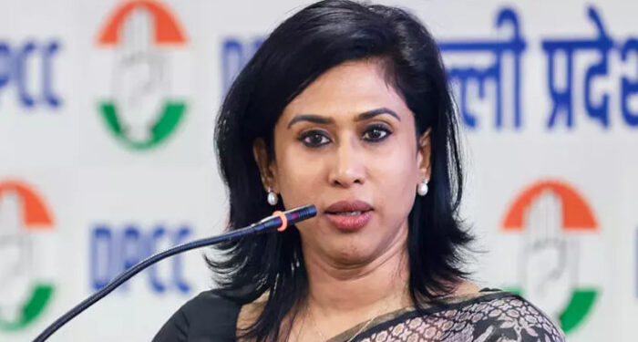 കോണ്‍ഗ്രസിലെ-വനിതകളുടെ-നിലവിലത്തെ-സ്ഥിതി-പരിതാപകരം,-അര്‍ഹിക്കുന്ന-പ്രാധാന്യം-അവര്‍ക്ക്-ലഭിക്കുന്നില്ല,-92-സീറ്റുകളില്‍-വെറും-ഒന്‍പതെണ്ണം-മാത്രമാണ്-വനിതകള്‍ക്ക്-ലഭിച്ചത്,-കേരളത്തിലെ-സ്ത്രീകളെ-രക്ഷിക്കാന്‍-രാഹുല്‍-ഗാന്ധി-തയ്യാറാകണമെന്ന്-ഷമ-മുഹമ്മദ്