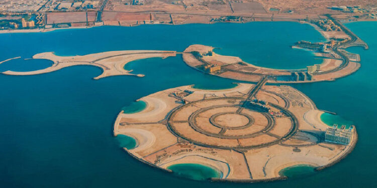 സന്ദര്ശകരെ-സ്വീകരിക്കാൻ-റാക്-വിനോദ-കേന്ദ്രങ്ങള്