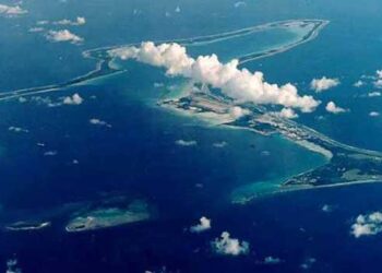 യുഎസ്-ഇസ്രയേൽ-വാദം-പൊളിയുന്നു,-ആയുധശേഖരം-തകർന്നിട്ടില്ല?-ഇറാനിൽ-നിന്ന്-ഏകദേശം-3,795-കി,മീ-അകലെയുള്ള-ഡിയേഗോ-ഗാർസിയ-ലക്ഷ്യമിട്ട്-തൊടുത്തുവിട്ടത്-രണ്ട്-ബാലിസ്റ്റിക്-മിസൈലുകൾ,-രണ്ടും-ലക്ഷ്യം-കണ്ടില്ല,-ഒന്ന്-യാത്രമധ്യേ-തകരാറിലായി,-രണ്ടാമത്തെ-യുഎസ്-sm-3-ഇൻ്റർസെപ്റ്റർ-ഉപയോഗിച്ച്-തകർത്തു