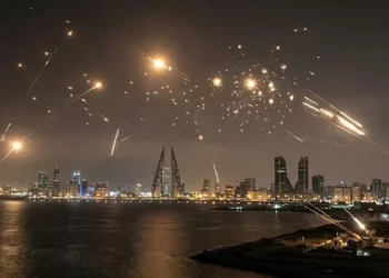 ബഹ്‌റൈന്-നേരെ-ഇറാന്റെ-മിസൈൽ-ആക്രമണം;-ആകാശത്ത്-വെച്ച്-തകർത്ത്-പ്രതിരോധ-സേന