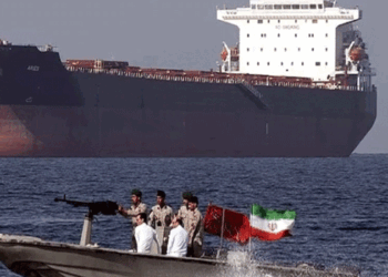 ഹോർമൂസ്-കടലിടുക്ക്-കടക്കുന്ന-കപ്പലുകളിൽ-നിന്ന്-വൻ-തുക-ടോൾ-ഈടാക്കാനുള്ള-നടപടിവുമായി-ഇറാൻ;-2-മില്യൻ-ഡോളർ-വരെ-വാങ്ങാൻ-നീക്കം;-തീരുമാനത്തിന്-പിന്നിൽ-യുദ്ധത്തെ-തുടർന്നുണ്ടായ-സാമ്പത്തീക-ഞെരുക്കമോ?