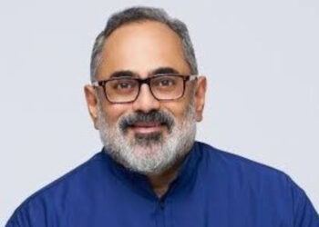 നാണമില്ലാത്ത-പാര്ട്ടിയാണ്-കോണ്ഗ്രസ്,-യുപിഎ-സര്ക്കാരിനെ-പിന്തുണച്ചത്-സിപിഎമ്മായിരുന്നില്ലേ?-ഒരു-സമുദായത്തിന്റെ-വോട്ട്-നേടാന്-വിഡ്ഢിത്തരം-പറയുകയാണ്-ഇരു-പാര്ട്ടികളും,-സിപിഎമ്മിനെയും-കോണ്ഗ്രസിനെയും-ജനങ്ങള്ക്ക്-മതിയായി-രാജീവ്-ചന്ദ്രശേഖര്