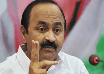 ‘ഷിയാസിനെ-തകർക്കാൻ-ജാതിയുടെയും-മതത്തിൻ്റെയും-പേരും-പറഞ്ഞ്-ആരും-വരണ്ട;-വോട്ടു-ബാങ്കുണ്ടെങ്കിൽ-കൈയ്യിൽ-വച്ചാൽ-മതി‘-:-വി.-ഡി-സതീശൻ