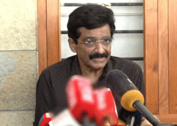 ‘വീടിനു-ജപ്തി-നോട്ടിസ്-വന്നത്-വ്യക്തിപരമായ-വിഷയം;-വായ്പ-സാവധാനം-തിരിച്ച്-അടയ്ക്കാം-എന്നായിരുന്നു-പ്രതീക്ഷ,-എന്നാൽ-ഇതിനുള്ള-സാമ്പത്തിക-സ്രോതസ്-കണ്ടെത്താനായില്ല;-പാർട്ടിയെ-ഇതിലേക്ക്-വലിച്ചിഴയ്ക്കില്ല‘-–-എംകെ.-മുനീർ