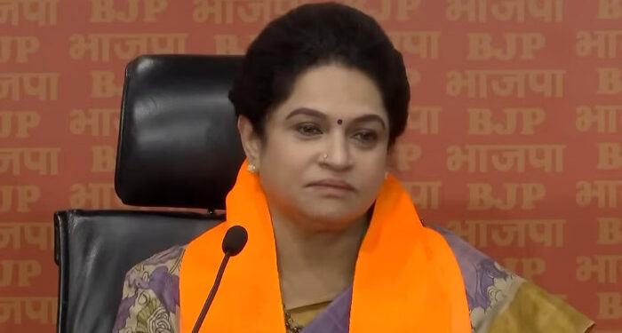 ലീഡറുടെ-മോളല്ലേ…-പാര്‍ട്ടി-ഒന്നും-നോക്കാതെ-പത്മേച്ചിക്ക്-ഒരു-വോട്ട്-എന്നാണ്-ആളുകള്‍-പറയുന്നത്,-അച്ഛന്‍-ജീവിച്ചിരുന്നെങ്കില്‍-ബിജെപിയില്‍-വന്നേനെ,-അത്രയ്ക്കും-കോണ്‍ഗ്രസ്-മടുത്തിരുന്നു,-പാര്‍ട്ടിയില്‍-കെ-മുരളീധരന്-നീതി-ലഭിക്കുന്നില്ലെന്ന്-പത്മജ-വേണുഗോപാല്‍