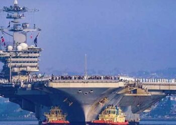 ട്രംപിന്-പിഴയ്ക്കുന്നു?-അമേരിക്കൻ-ഭീമൻ-യുഎസ്എസ്-എബ്രഹാം-ലിങ്കണ്-നേരെ-ക്രൂയിസ്-മിസൈൽ-തൊടുത്ത്-ഇറാൻ,-‘യുഎസിന്റെ-തന്ത്രപരമായ-കരുത്ത്-ഇപ്പോൾ-തന്ത്രപരമായ-പരാജയം’,-പരിഹസിച്ച്-ഇറാൻ-സൈനിക-വക്താവ്,-പ്രതികരിക്കാതെ-അമേരിക്ക