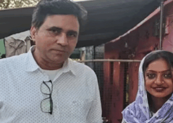 ‘ഞാനാണ്-മോണാലിസയ്ക്ക്-അഭിനയം-പഠിപ്പിച്ച്-കൊടുത്തത്;-അതേ-അഭിനയത്തിലൂടെ-നടി-എന്നെ-തന്നെ-കുടുക്കാൻ-നോക്കുന്നു,-മാനനഷ്ടക്കേസ്-ഫയൽ-ചെയ്യും‘;-ലൈംഗിക-അതിക്രമ-ആരോപണങ്ങളിൽ-പ്രതികരിച്ച്-സനോജ്-മിശ്ര