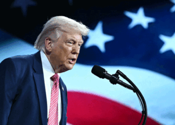 ‘ഹോർമൂസ്-‘കടലിടുക്കിന്-ട്രംപിന്റെ-വക-പുതിയ-പേര്!-പ്രസംഗത്തിനിടെ-‘ഇറാൻ-‘സ്ട്രെയിറ്റ്-ഓഫ്-ട്രംപ്’-ഉടൻ-തുറക്കണം‘-എന്ന്-പരാമർശം;-തമാശയ്ക്ക്-പറഞ്ഞതാണെന്ന്-വിശദീകരണം