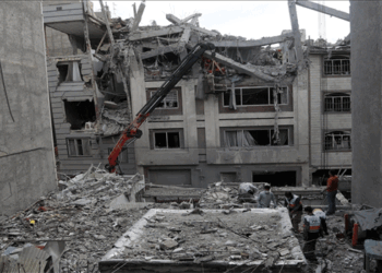 അബുദാബിയിൽ-ഇറാന്റെ-മിസൈൽ-ആക്രമണം;-അഞ്ച്-ഇന്ത്യക്കാർക്ക്-പരിക്കേറ്റു;-രണ്ടിടങ്ങളിൽ-തീപ്പിടിത്തം