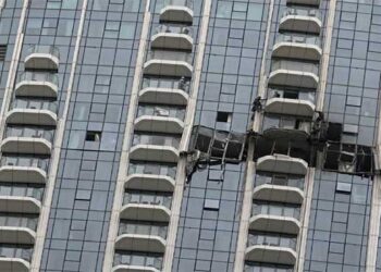 ​തിരിച്ചടിക്കുമെന്ന്-പറഞ്ഞു-തിരിച്ചടിച്ചു!!-സൗദി-അറേബ്യയിലെ-അമേരിക്കൻ-വ്യോമതാവളത്തിൽ-ഇറാന്റെ-മിസൈൽ-ആക്രമണം,-12-യുഎസ്-സൈനികർക്ക്-പരുക്ക്!!-ഗൾഫ്-രാജ്യങ്ങളിലേക്ക്-തുടരെത്തുടരെ-മിസൈൽ-പായിച്ച്-ഇറാൻ,-സലാല-തുറമുഖത്തേക്ക്-പായിച്ചത്-രണ്ട്-ഡ്രോണുകൾ,-ക്രെയിൻ-തകർന്നുവീണ്-തൊഴിലാളിക്ക്-പരുക്ക്,-സലാല-തുറമുഖം-താൽക്കാലികമായി-അടച്ചു